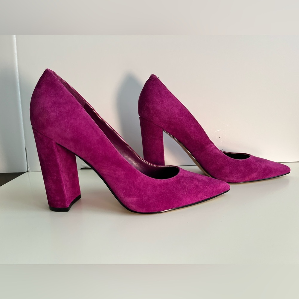 Marc Fisher LTD Abilene magenta suede pumps sz 8.5 great condition - Picture 3 of 6